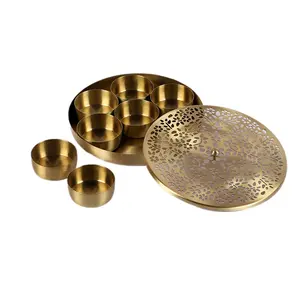 กล่องเครื่องเทศออกแบบด้วยโลหะทองเหลืองเคลือบด้วยทองดีไซน์แกะสลักสวยงาม - Product Image 4