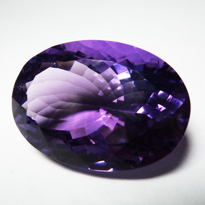 Piedra preciosa semipreciosa de amatista púrpura 100% natural en tamaño calibrado de corte facetado ovalado disponible para fabricación de joyas OEM ODM - Product Image 3