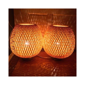 Vente en gros de lanternes en bambou rétro/lampe en bambou-Parfait pour la décoration, l'éclairage et les projets de design d'intérieur - Product Image 1