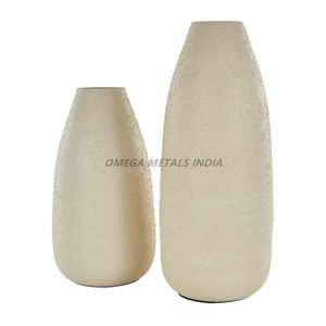 <b>Unique</b> Textured Metal <b>Vases</b> Set in Stunning Gold Finish Elegant Home Decor Wood Floral Arrangements Wholesale Exporter - Product Image 3