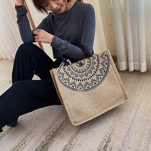 Sac fourre-tout en jute réutilisable pour femme-Sac cadeau en jute tissé imperméable pour ses voyages, ses achats, son usage quotidien. - Product Image 5