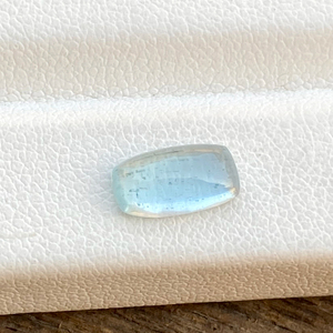 พลอยคาโบชองทรงยาวสีฟ้าอมเขียวสีธรรมชาติมีความมันวาวหลวมสำหรับทำเครื่องประดับ1.17กะรัต - Product Image 1