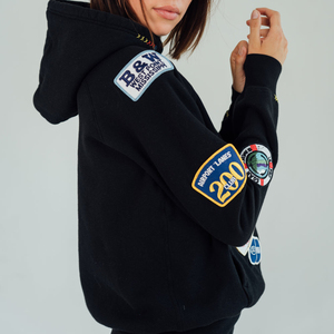 เสื้อฮู้ดซิปปักลาย Autumn Patch ผู้ผลิต OEM เสื้อผ้าสตรีทแวร์ระดับพรีเมียม รับปักลายตามสั่ง มีบริการติดป้ายแบรนด์ส่วนตัว - Product Image 2