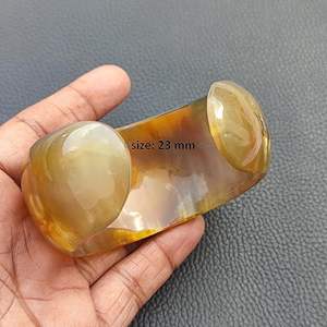 Bracelet en corne artisanal pour femmes, bracelet en corne de buffle naturelle fait à la main, bracelet en corne poli pour un usage quotidien, prix bas - Product Image 4