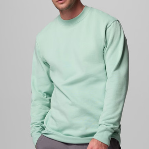 Sweat-shirt en molleton de coton et polyester pour homme, col rond, fabriqué à partir de matériaux de qualité supérieure pour la chaleur, la respirabilité, la durabilité et un ajustement décontracté - Product Image 3