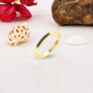 Anillo de Oro Sólido de 14k Hecho a Mano con Diamantes Negros de Corte Brillante de 1.2mm, Diseño de Canal, Producto de Moda, Regalo para Compromiso - Product Image 6