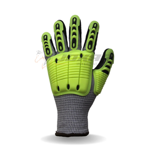 Les gants de protection avec tissu résistant à l'abrasion et les paumes rembourrées offrent confort et sécurité dans des conditions difficiles - Product Image 4