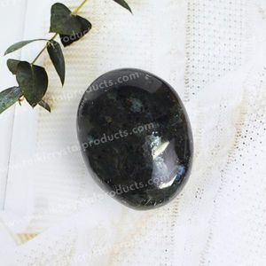 Piedra de Labradorita Negra Natural Pulida de 5 cm, Cristal de Sanación para Protección e Intuición - Product Image 3