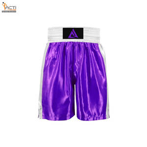 Short de boxe avec panneaux en maille à séchage rapide offrant ventilation et confort pour la pratique quotidienne - Product Image 1