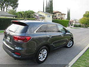 Kia Sorento L-X V-6 FWD 2020 - Product Image 4