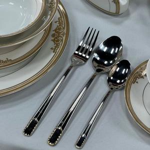 Conception de finition ustensiles de cuisine en acier inoxydable ensemble de couverts entièrement en métal conception argentée outils de couverts couverts brillants ensemble de couverts - Product Image 1