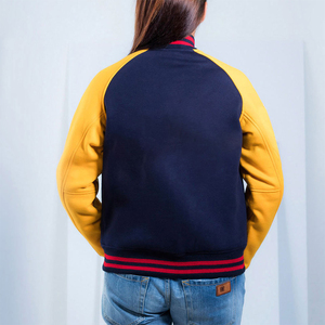 Chaqueta Estilo Universitaria Azul Marino y Amarilla para Mujer, Mangas Raglán, Ribete Acanalado a Rayas, Ropa Urbana de Moda - Product Image 5