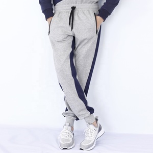 กางเกงวิ่งสำหรับผู้ชายกางเกงวอร์มขาบานสำหรับผู้ชายกางเกงวอร์มผ้าฝ้ายฟอกสีแบบกำหนดเอง - Product Image 3