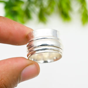 <b>925</b> <b>Silver</b> Luxury Anniversary Spinner <b>Ring</b> - Product Image 4