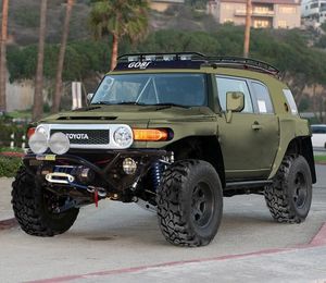 Envío Rápido: Toyota FJ Cruiser SUV 2023 USADO, Turbo Automático, Volante a la Izquierda, Interior de Cuero, Neumáticos R21, Techo Solar - ¡En Venta! - Product Image 6