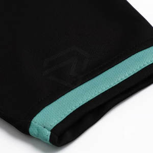 Uniforme de football sur mesure de haute qualité BANA FIGHT WEAR Homme/Unisexe 100% polyester Maille respirante Haut court avec logo d'équipe - Product Image 3