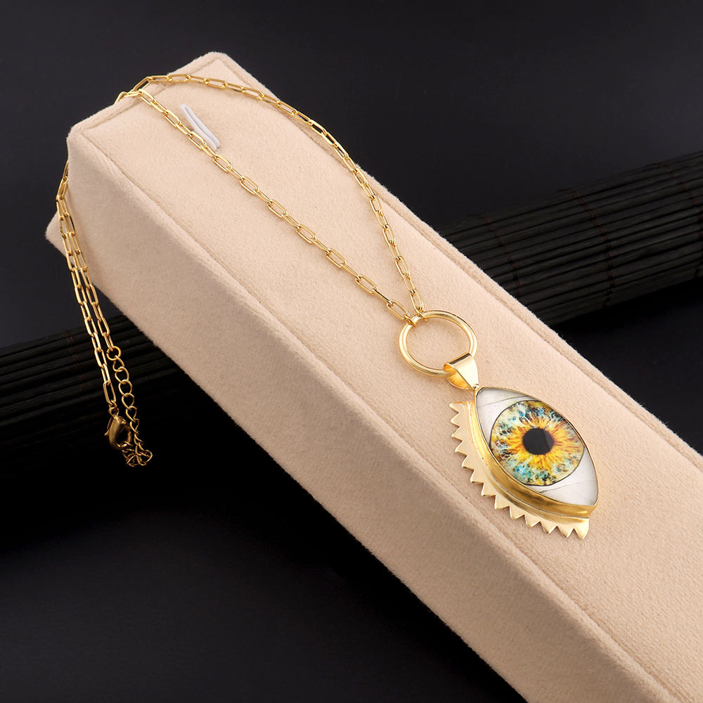 สีเหลือง