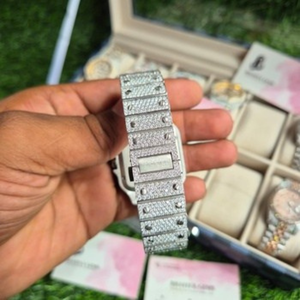 Montre à quartz de luxe en acier inoxydable étanche, montre chronographe plaquée or à la mode pour hommes et femmes logo personnalisé OEM - Product Image 2