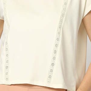 Camiseta de Mujer Personalizada de Alta Calidad con Bordado, Corte Ajustado, Cuello Redondo, para Damas - Product Image 6