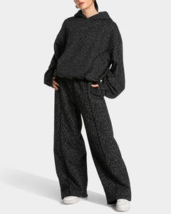 Survêtement pour femmes en deux pièces, sweat-shirt à capuche noir surdimensionné à imprimé léopard avec bordure, vêtements de sport respirants, vêtements de sport pour femmes, forte demande - Product Image 1