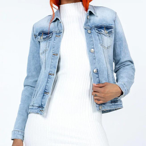 Veste en jean matelassée 100% coton avec col en V rabattu teint-Prix raisonnables - Product Image 5