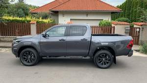 2022 para Toyota Hilux para GCC usado con dirección izquierda AWD Drive Light asientos de cuero ACC Control de crucero R20 tamaño de neumático Euro6 - Product Image 5