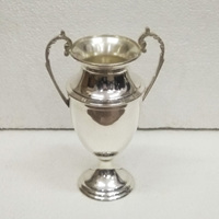 Haute qualité 2025 Offre Spéciale Europe Style Champion League Sports de plein air trophée tasse en métal Antique laiton trophées tasse