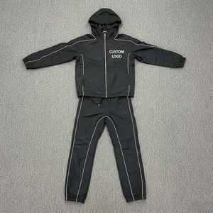 Ensemble deux pièces de survêtement léger coupe-vent en nylon avec veste zippée et pantalon de jogging – Fabrication sur mesure - Product Image 3