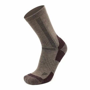Chaussettes de yoga et de Pilates antidérapantes en coton épais pour femmes, de haute qualité, personnalisées, en gros - Product Image 3