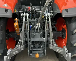 Pour tracteurs Kubota M6142 avec chargeuse-pelleteuse machines agricoles à vendre avec composants de base pompe moteur boîte de vitesses - Product Image 3