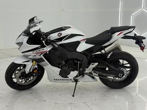 ประมูล-เสนอขาย รถมอเตอร์ไซค์ใหม่ CBR1000RR ABS Supersports ปี 2026 กำลัง 1001-2000 วัตต์ ความเร็วสูงสุด >80 กม./ชม. พร้อมเงินดาวน์ - Product Image 6