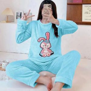 Set Pigiama Termico in Flanella da Donna - Morbido e Caldo Completo Due Pezzi, Grazioso Abbigliamento da Notte a Quadri, Indumenti Invernali per Casa - Product Image 2