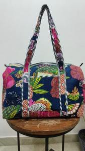 Le Souvenirs Bolsa de lona de algodón con estampado floral acolchada en negrita azul índigo | Bolsa grande ecológica - Product Image 5