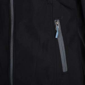 Oferta exclusiva para mujer Chaqueta de invierno negra con capucha a prueba de viento y cremallera unida Navegue para condiciones polares - Product Image 5