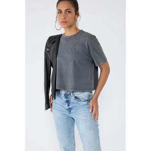 Camiseta Básica de Cuello Redondo - Product Image 4