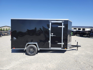 Remolque de Carga Cerrado 2026 Cross 6x12, Altura Interior de 72 Pulgadas, Remolque Utilitario de Eje Único, Puerta de Rampa con Forma de V, Remolque de Carga con Capacidad de 2990 lb - Product Image 2