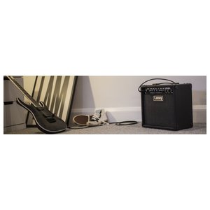 Amplificador de guitarra Laney Lx20R 20W negro serie LX con controles de reverberación y ecualización - Product Image 2