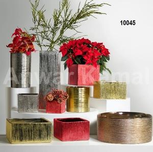 Cubes et carrés métalliques rouges gravés - Product Image 1