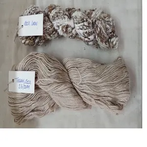 2.5NMのカスタムメイドの非常に素敵で上質な天然ツサシルク糸と、再販用の糸店に最適なシルクリネン混紡糸