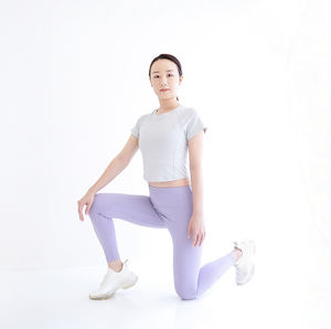 Ensemble de yoga haut de sport gris Mukasa respirant à séchage rapide et extensible dans les quatre sens pour femme - Product Image 2