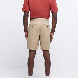 กางเกงขาสั้นชิโน่สลิมฟิตสีเบจและสีเบจผ้าฝ้าย98% กันลื่นด้านข้างกระเป๋าเข็มขัดห่วงกระดุมและซิปยึด - Product Image 3