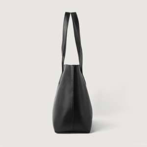 Sac à main pour femme Bianca de haute qualité, sac en cuir véritable d'été en noir, couleur unie, sac à main pour femme de haute qualité - Product Image 4