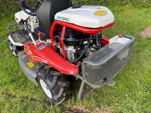 Cortacésped de calidad para jardín, 4WD, con asiento, desbrozadora y motor manual de 2 tiempos y 125cc - Product Image 3