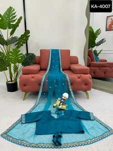 Sari en filet souple avec séquence de codage pour le travail Sari de fantaisie avec dentelle fantaisie avec Codding et Sequnce Work Blouse - Product Image 5