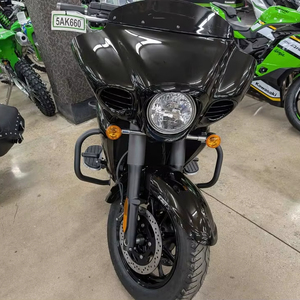 Motocicleta Cruiser de Turismo de Larga Distancia 2026 de 1700cc con Maletas Rígidas - Product Image 1