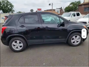 Chevrolet Trax avec toit ouvrant panoramique Sièges en cuir Direction gauche bien utilisée - Product Image 4