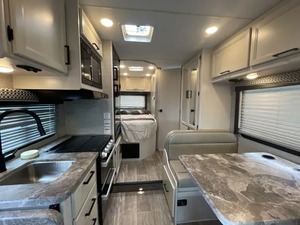 Vendeur vérifié pour Thor CHATEAU 22EF 2023 disponible à la vente - Product Image 3