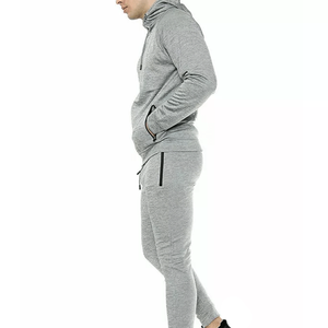 Survêtement à capuche gris solide et écologique pour hommes de qualité supérieure à la mode coupe ajustée pour l'hiver Sweat à capuche zippé et bas de jogging - Product Image 4