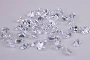 4*3 MM a 6*4 MM Elección de tamaños Diamante de corte ovalado Piedra suelta blanca Diamante natural pequeño para la fabricación de joyas VVS2 - Product Image 3