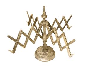 ที่ม้วนไหมพรมแบบตั้งโต๊ะ Needle Arts Twister - รุ่นลิมิเต็ดอิดิชั่น ทำจากไม้มะม่วง ที่ม้วนไหมพรมแบบร่ม - Product Image 1